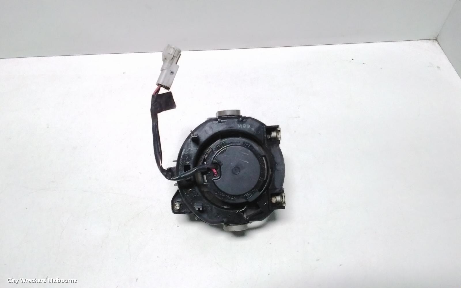 SUBARU OUTBACK LEFT INDICATOR/FOG/SIDE, BUMPER FOGLAMP, 4TH GEN, KOITO LENS# 114-20759, 09/2003 - 08/2009 - Image 3