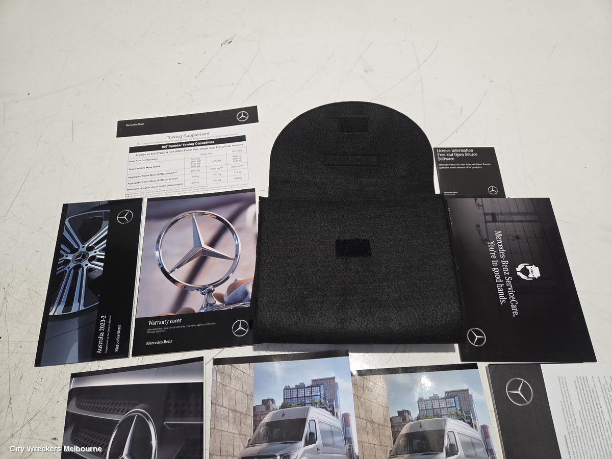 MERCEDES SPRINTER OWNERS HANDBOOK, VS30, 05/2018 ONWARDS - Image 3