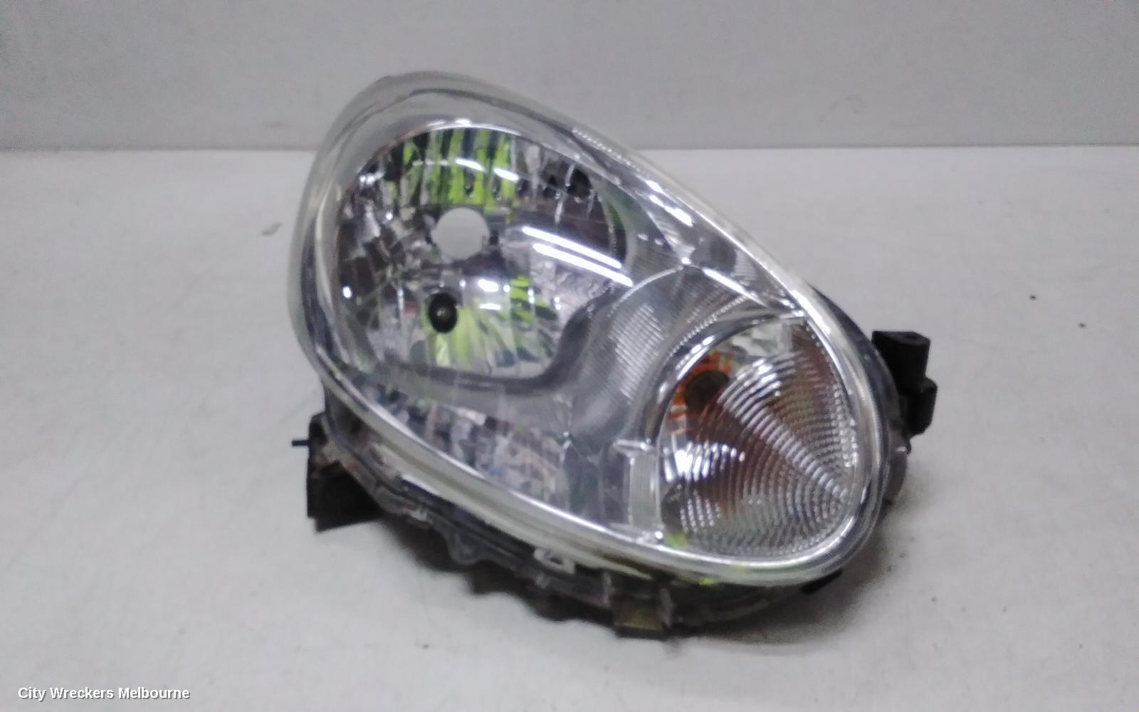 NISSAN MICRA RIGHT HEADLAMP, K13, 11/2010 - 11/2012 - Image 3