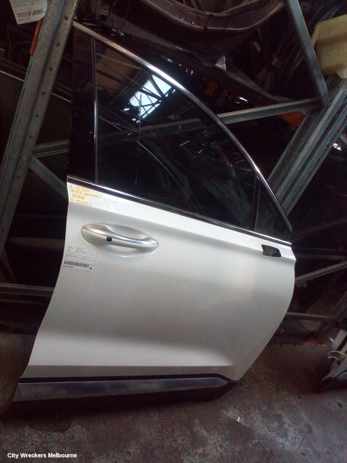HYUNDAI SANTA FE RIGHT FRONT DOOR, TM, 03/2018 - 10/2023 - Image 2