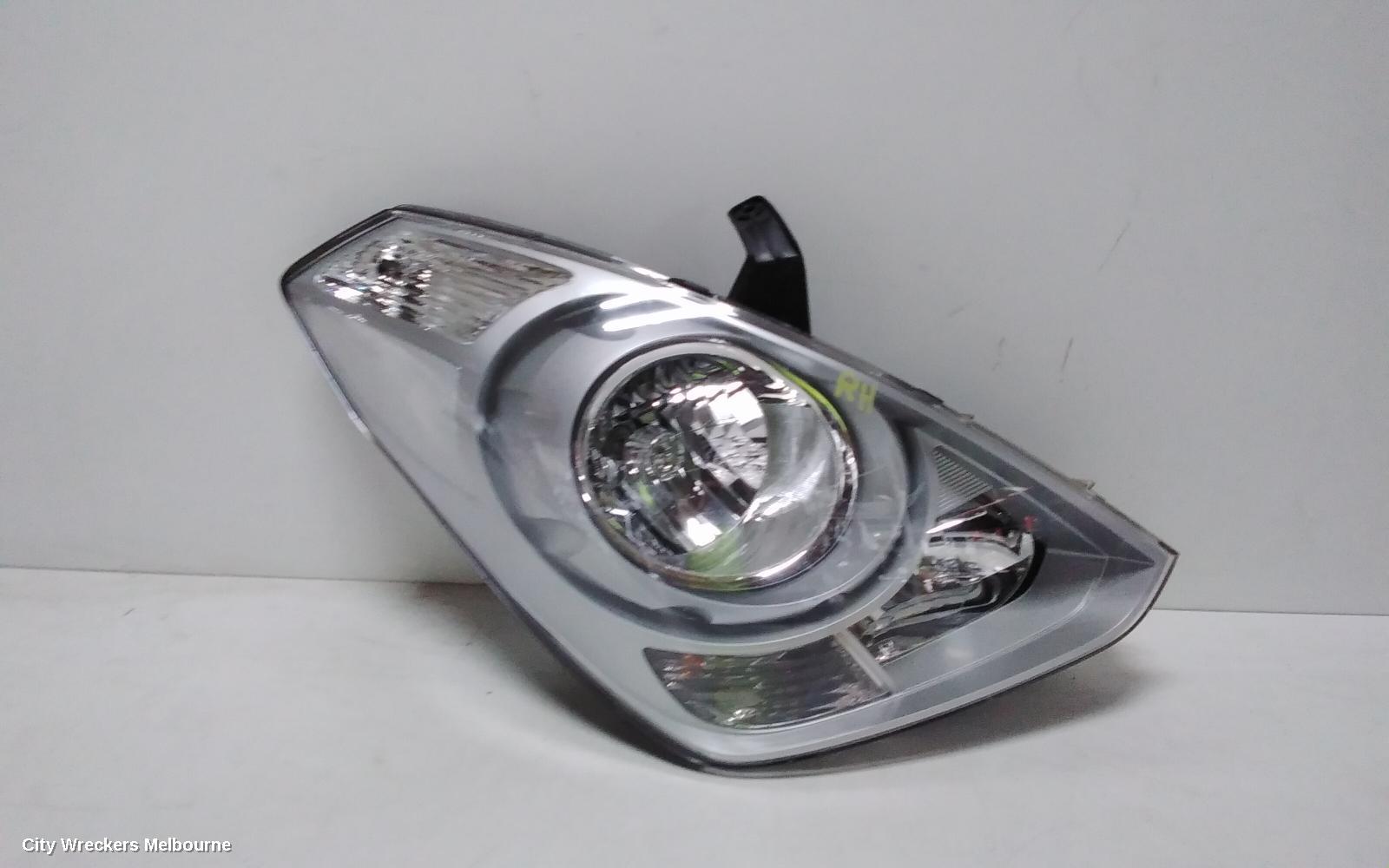 HYUNDAI ILOAD/IMAX RIGHT HEADLAMP, TQ, ILOAD/IMAX, HALOGEN TYPE, 11/2007 - 02/2018 - Image 3