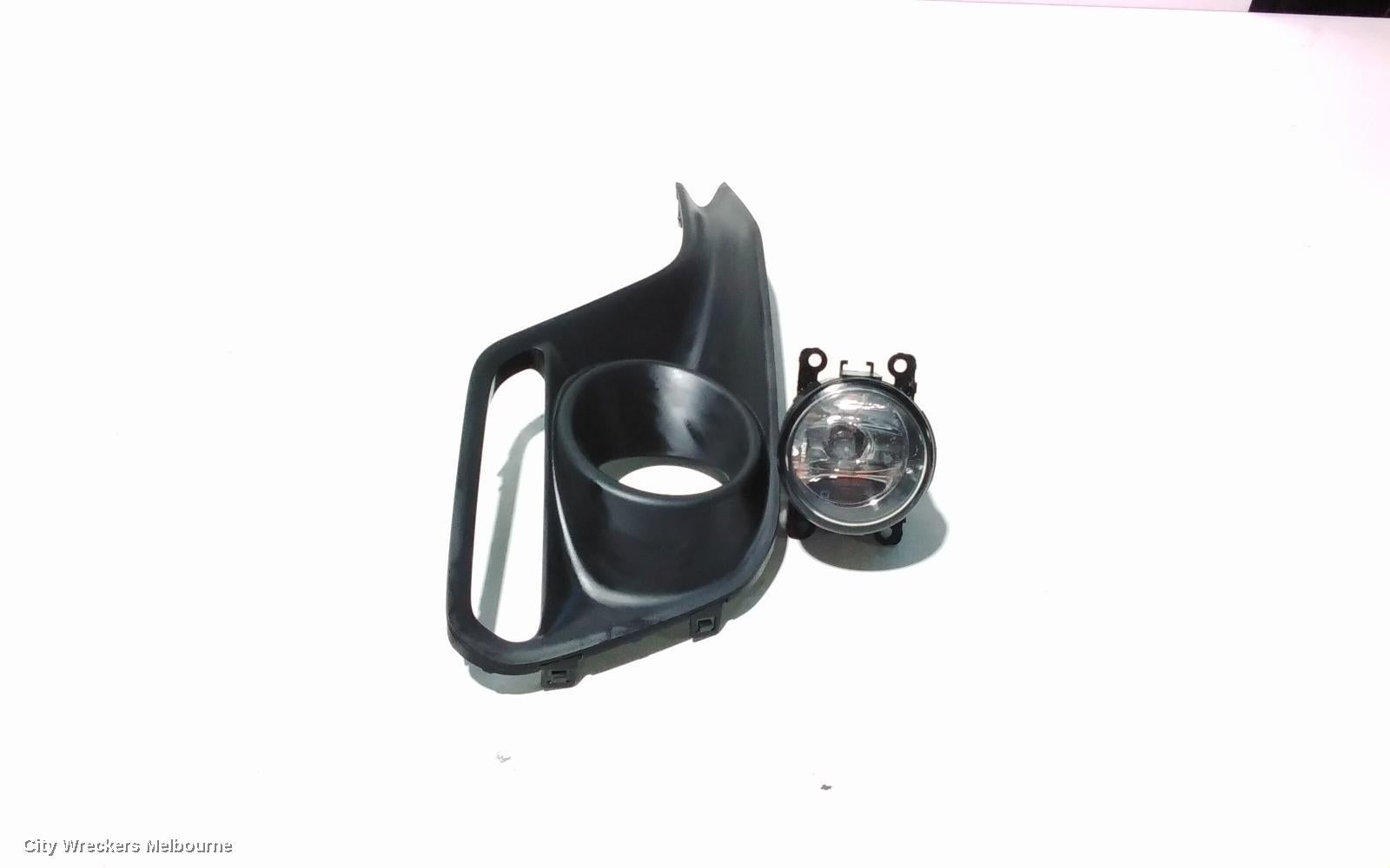 SUZUKI SWIFT RIGHT INDICATOR/FOG/SIDE, BUMPER FOGLAMP, AZ, 04/2017 ONWARDS - Image 2