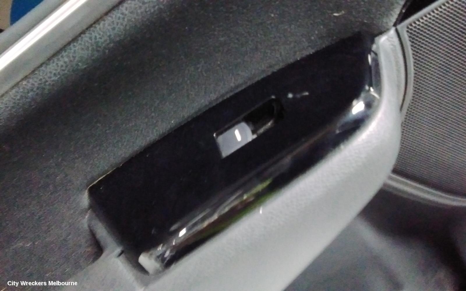 HONDA CRV DOOR TRIM, LH REAR, RW, 05/2017 ONWARDS - Image 3