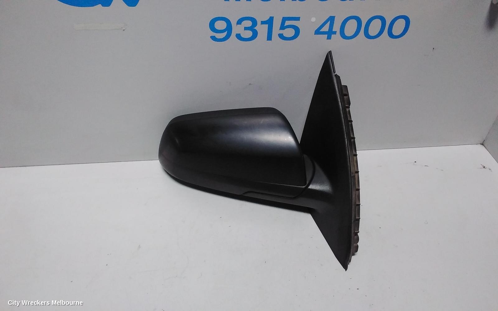 HOLDEN COMMODORE RIGHT DOOR MIRROR, VE, NON HEATED & NON PUDDLE LAMP TYPE, 08/2006 - 04/2013 - Image 2