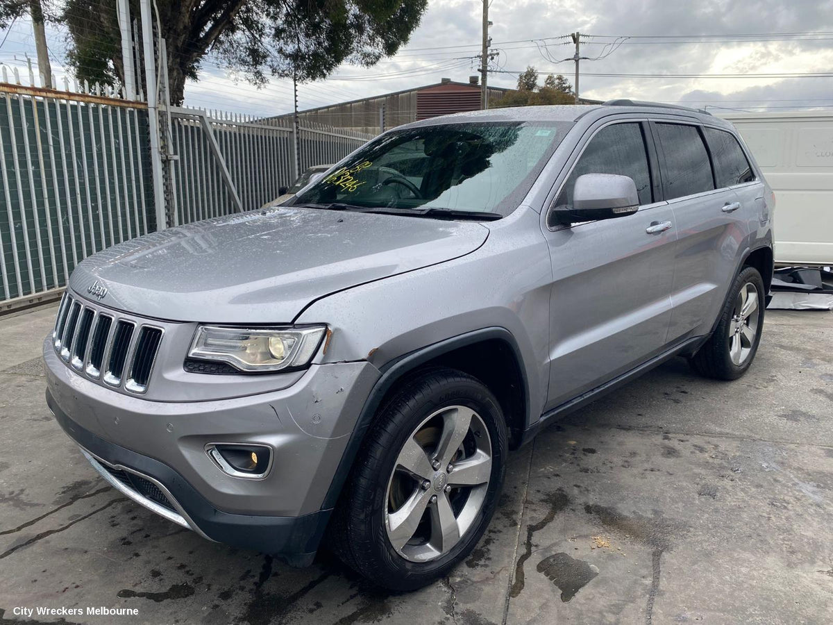 JEEP GRANDCHEROKEE RIGHT FRONT DOOR, WK, NON MOULD TYPE, 10/2010 - 02/2022 - Image 3