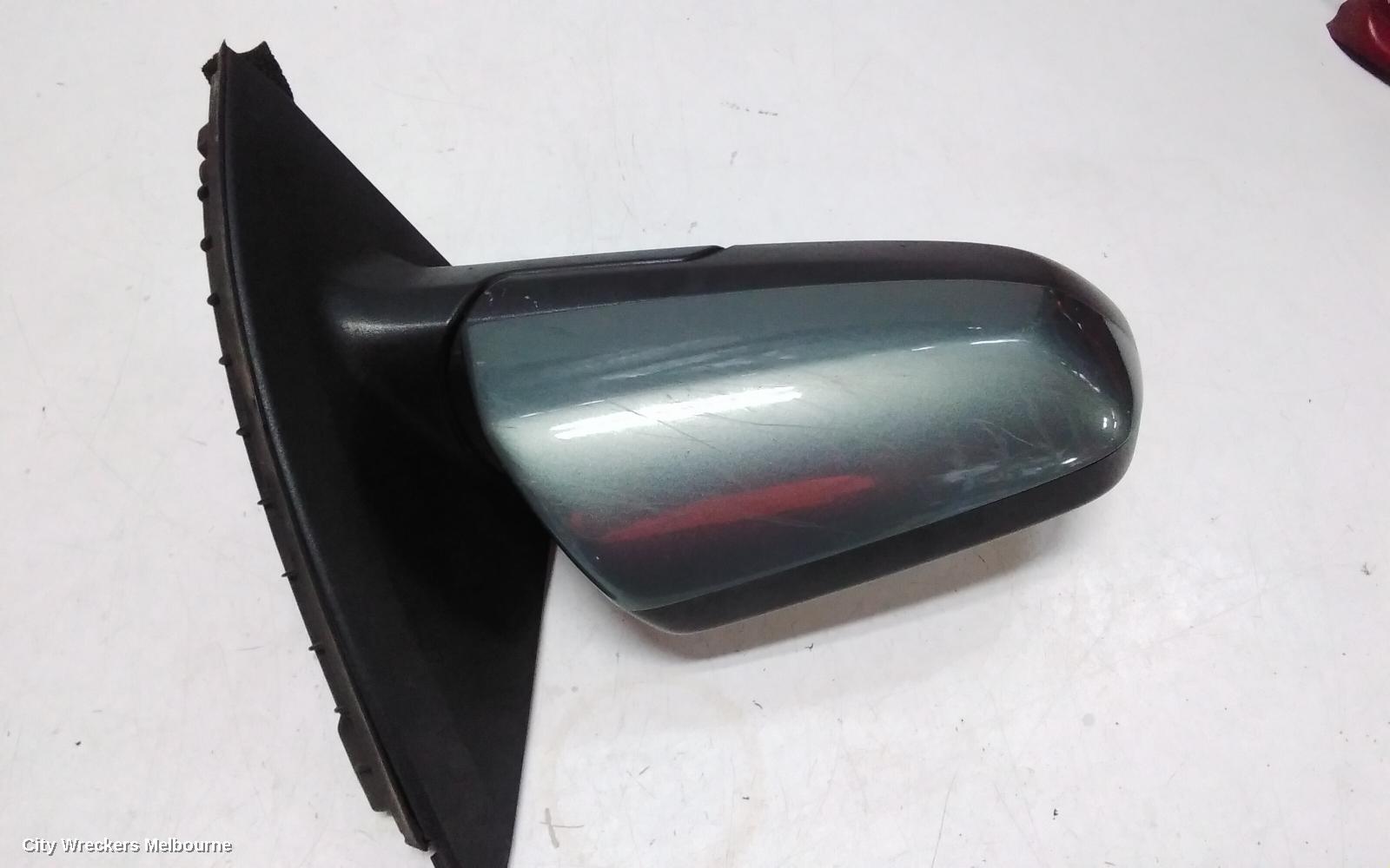 HOLDEN COMMODORE RIGHT DOOR MIRROR, VF, COLOUR CODED/BLACK, W/ BLINDSPOT, NON HEATED TYPE, 05/2013 - 12/2017 - Image 3
