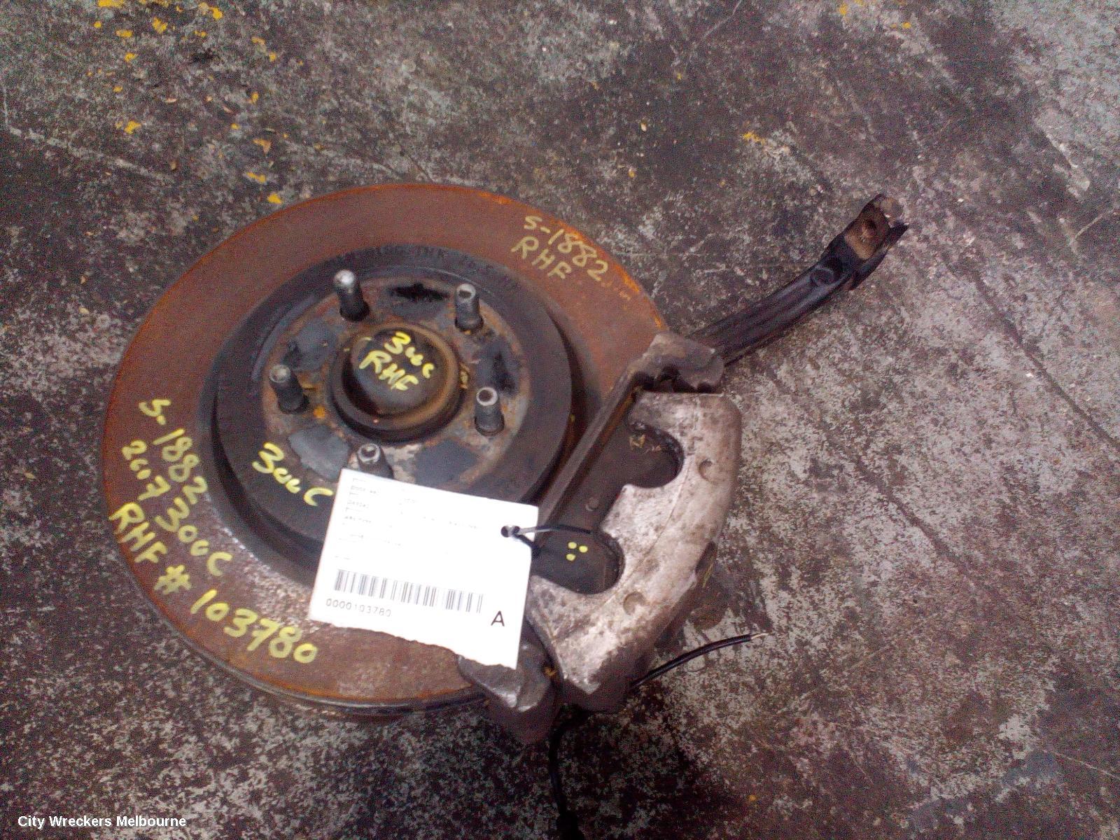 CHRYSLER 300C RIGHT FRONT HUB ASSEMBLY, ABS TYPE, 11/2005 - 12/2011 - Image 2