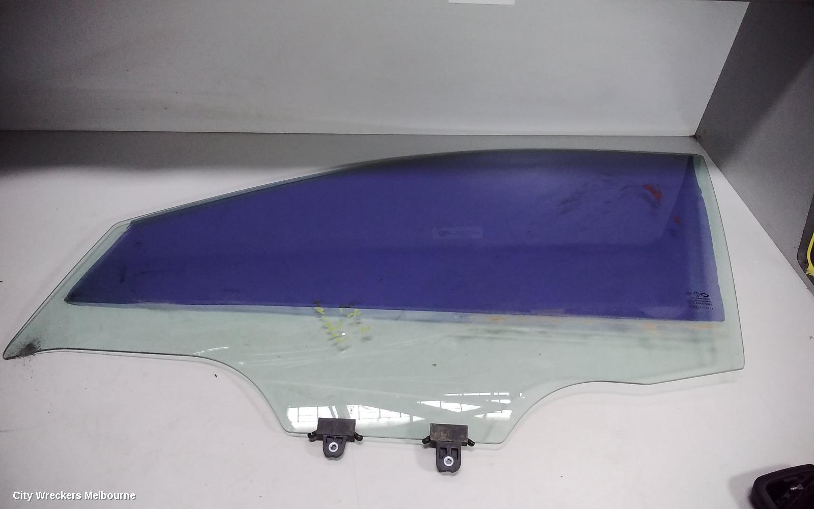 RENAULT KALEOS LEFT FRONT DOOR WINDOW, XZG, 05/2016 ONWARDS - Image 1
