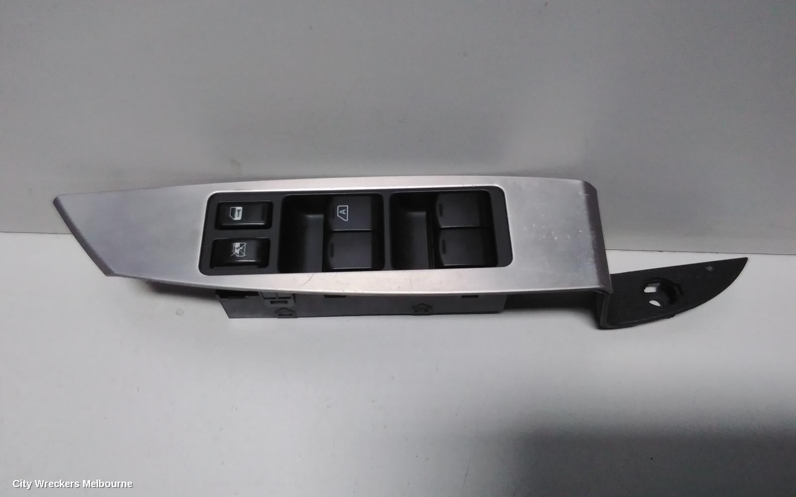 NISSAN MURANO PWR DR WIND SWITCH, RH FRONT (MASTER SWITCH), Z50, 05/2002 - 12/2008 - Image 3