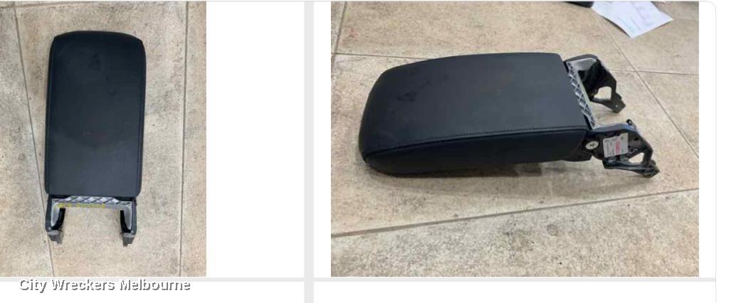 VOLKSWAGEN PASSAT CONSOLE - Image 1