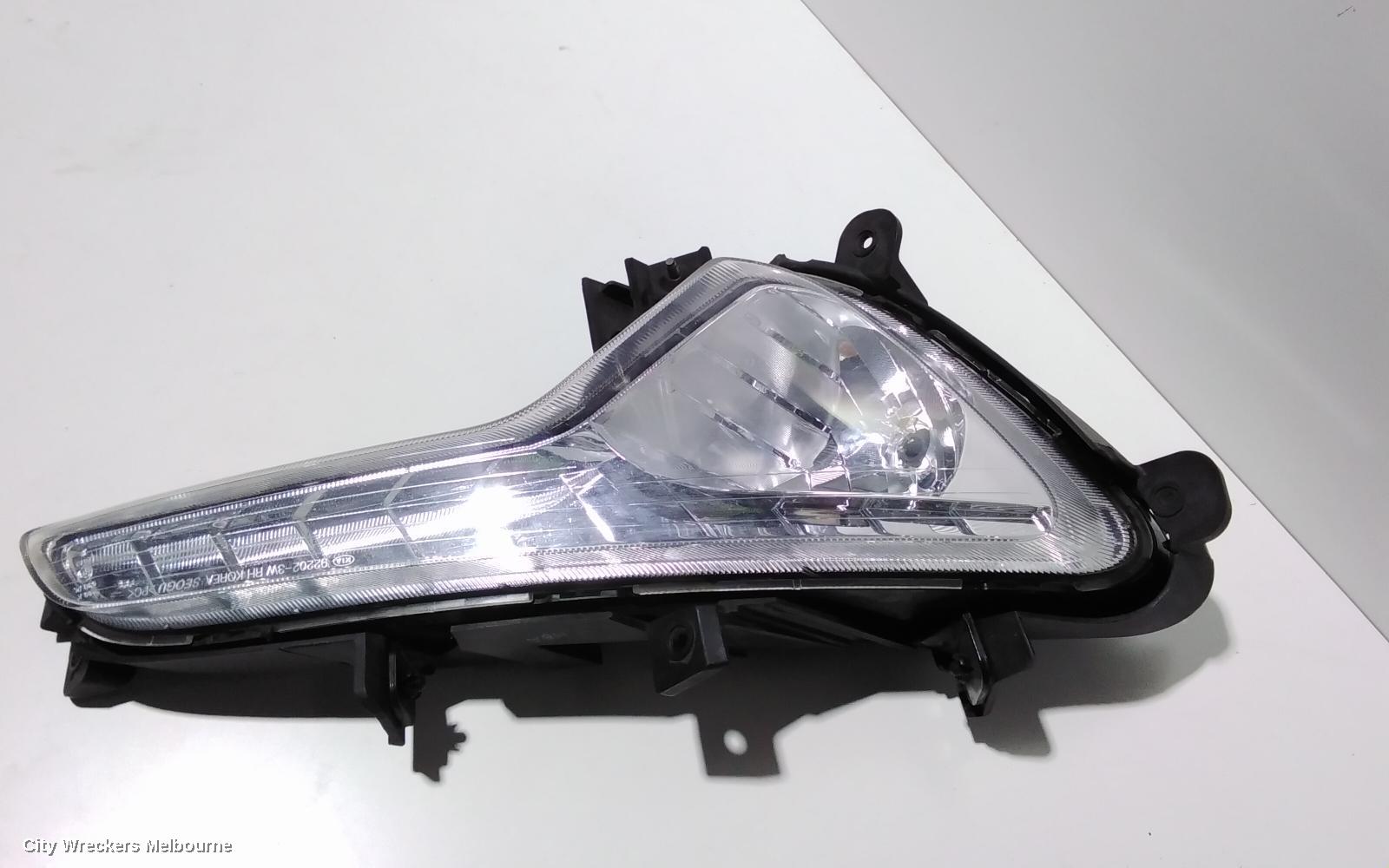 KIA SPORTAGE RIGHT INDICATOR/FOG/SIDE, BUMPER FOGLAMP, SL, 05/2010 - 05/2013 - Image 2