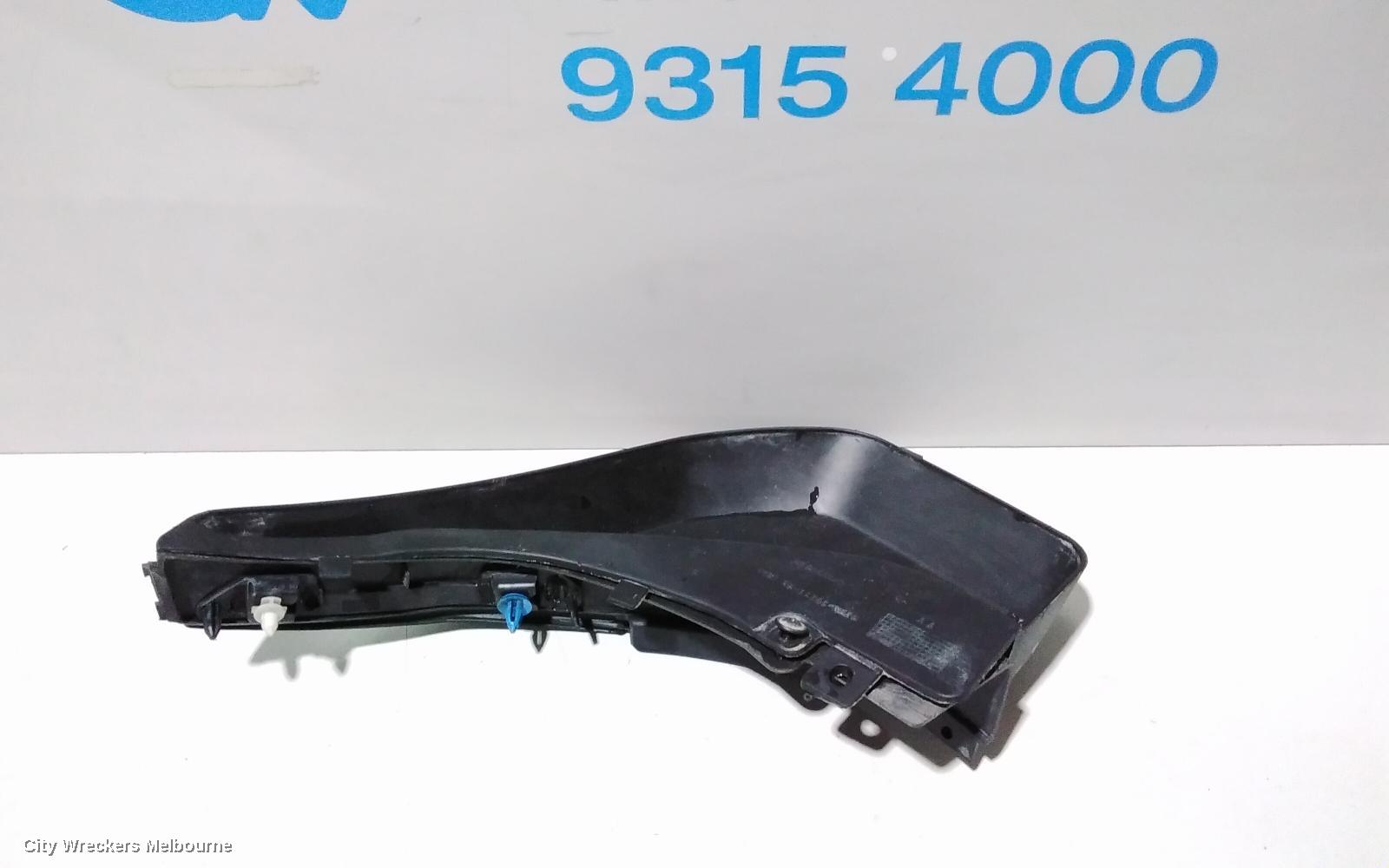 LAND ROVER RANGEROVER EVOQUE MUD FLAPS, L538, 11/2011 - 01/2019 - Image 2