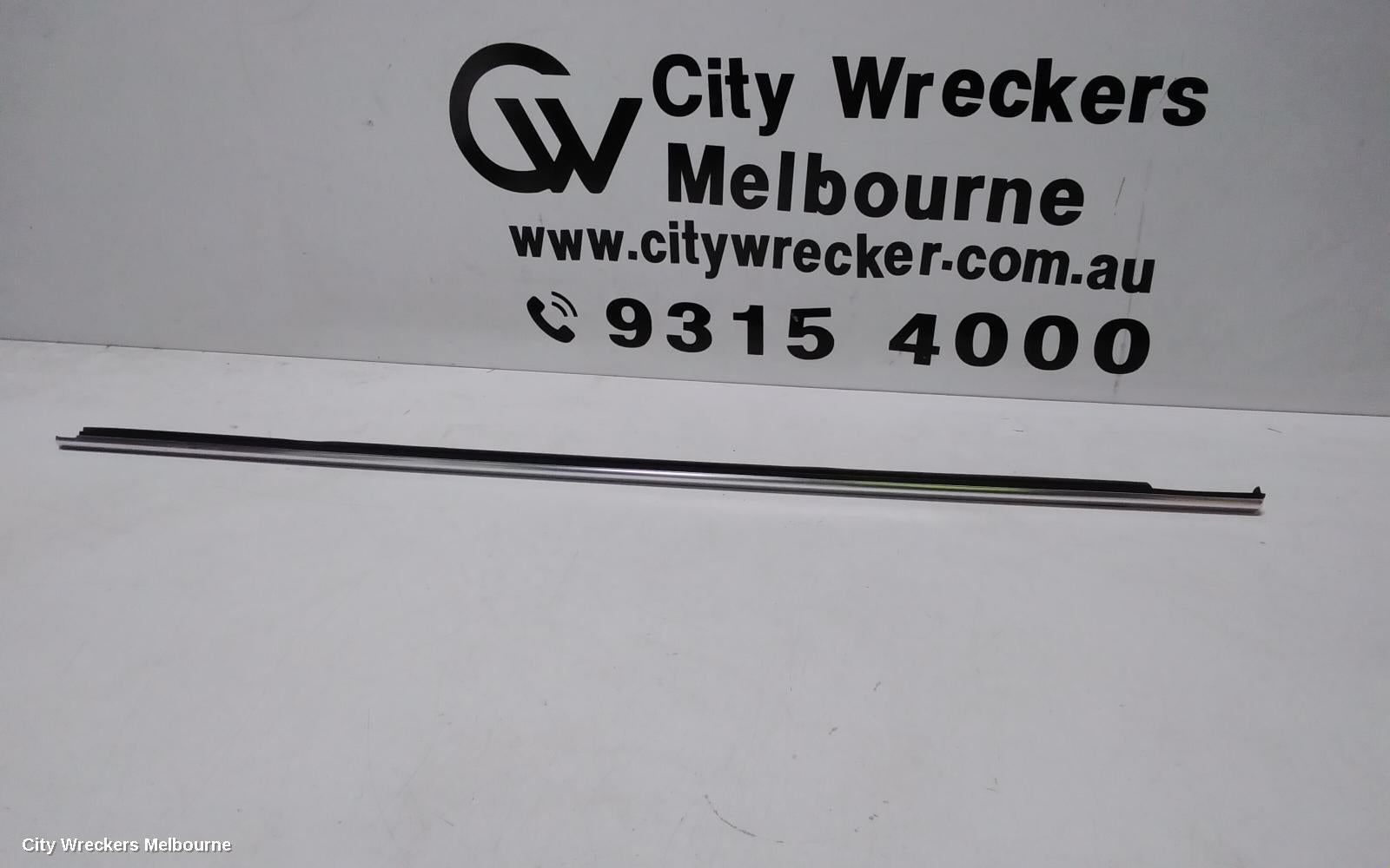 AUDI Q7 DOOR MOULD, LHF UPPER CHROME DOOR BELT / MOULD: 110544, 4M, 07/2015 ONWARDS - Image 1