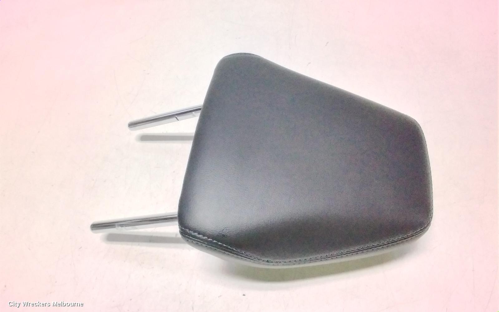 TOYOTA C-HR HEADREST, GEN 1, RH FRONT, 12/2016 - 09/2023 - Image 3