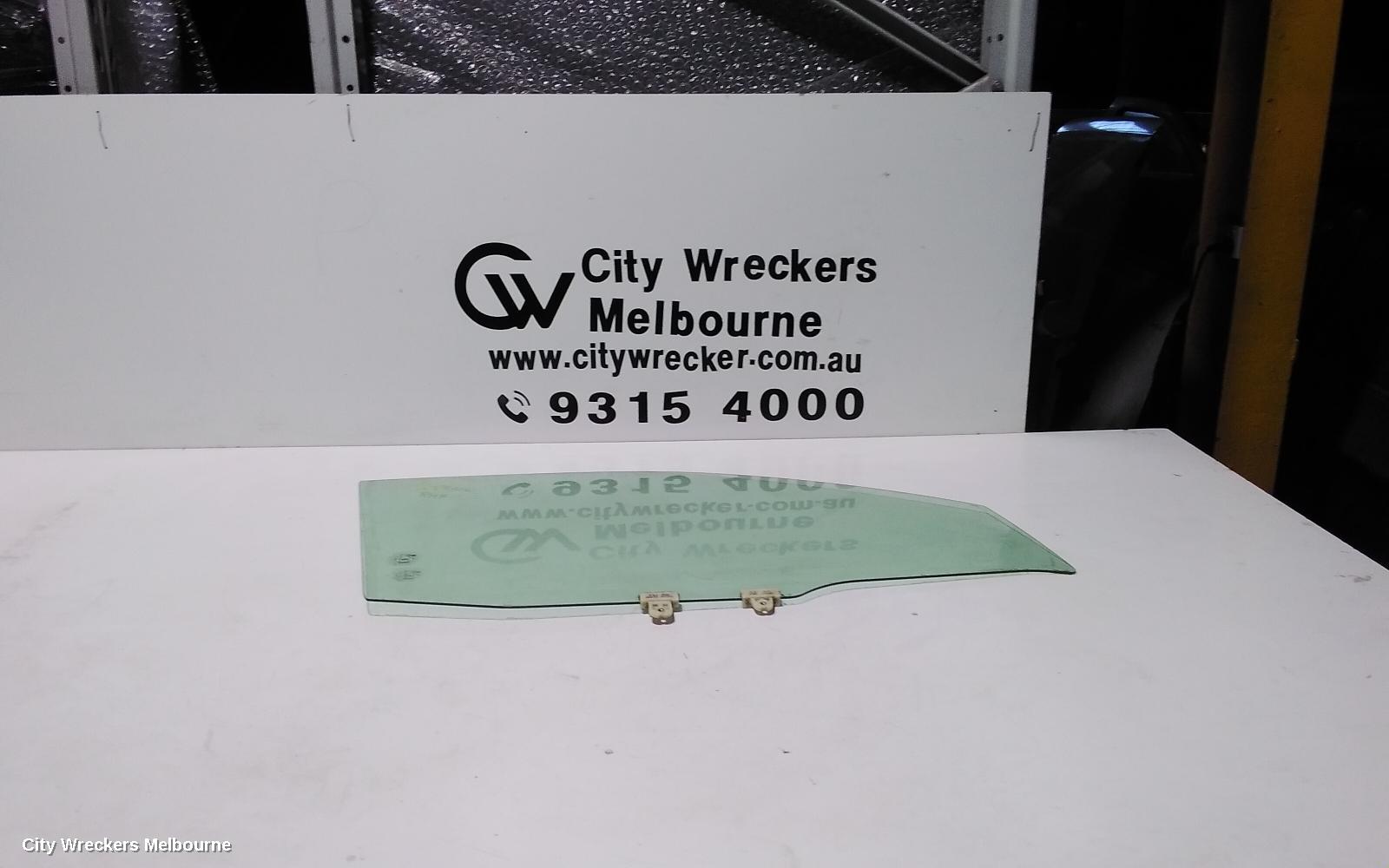 NISSAN XTRAIL RIGHT FRONT DOOR WINDOW, T30, 10/2001 - 09/2007 - Image 3