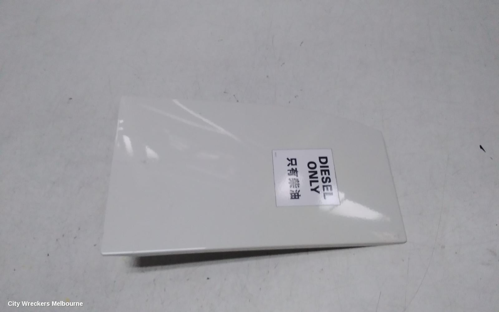 TOYOTA HIACE FUEL DOOR / FILLER, 300 SERIES, FUEL DOOR, 02/2019 ONWARDS - Image 2