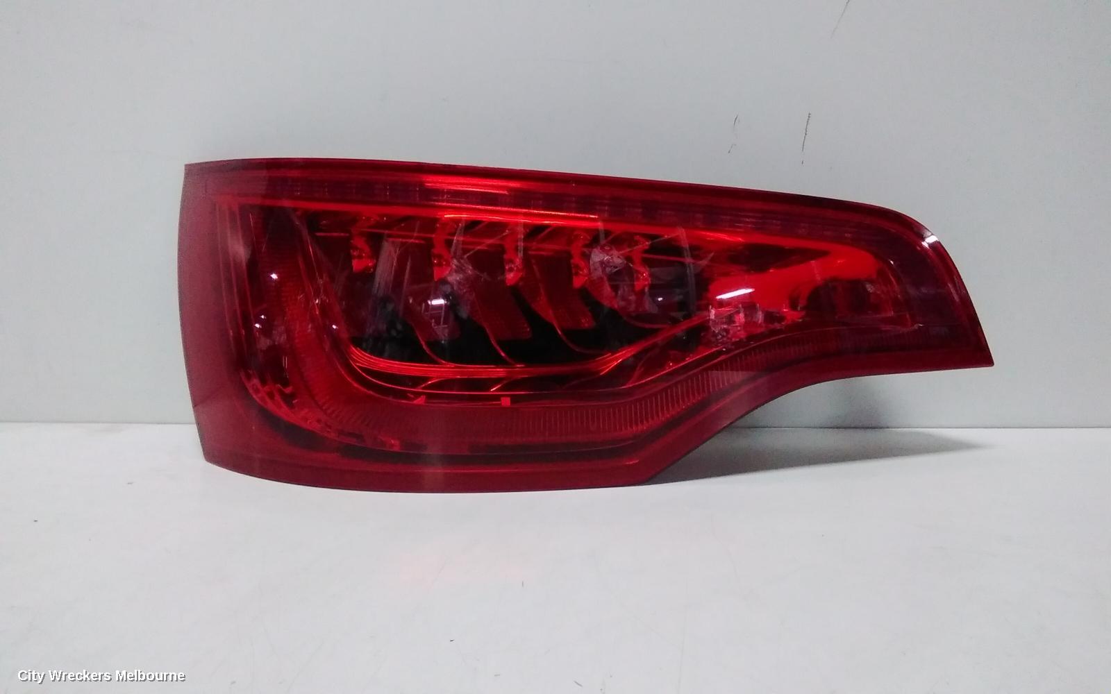 AUDI Q7 LEFT TAILLIGHT, 4L, IN TAILGATE, 10/2009 - 08/2015 - Image 2