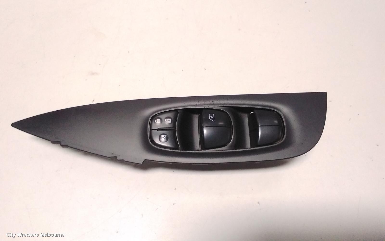 NISSAN QASHQAI PWR DR WIND SWITCH, RH FRONT (MASTER SWITCH), EARLY TYPE (ONLY DRIVERS DOOR AUTO TYPE), J11, 06/2014 - 06/2017 - Image 3