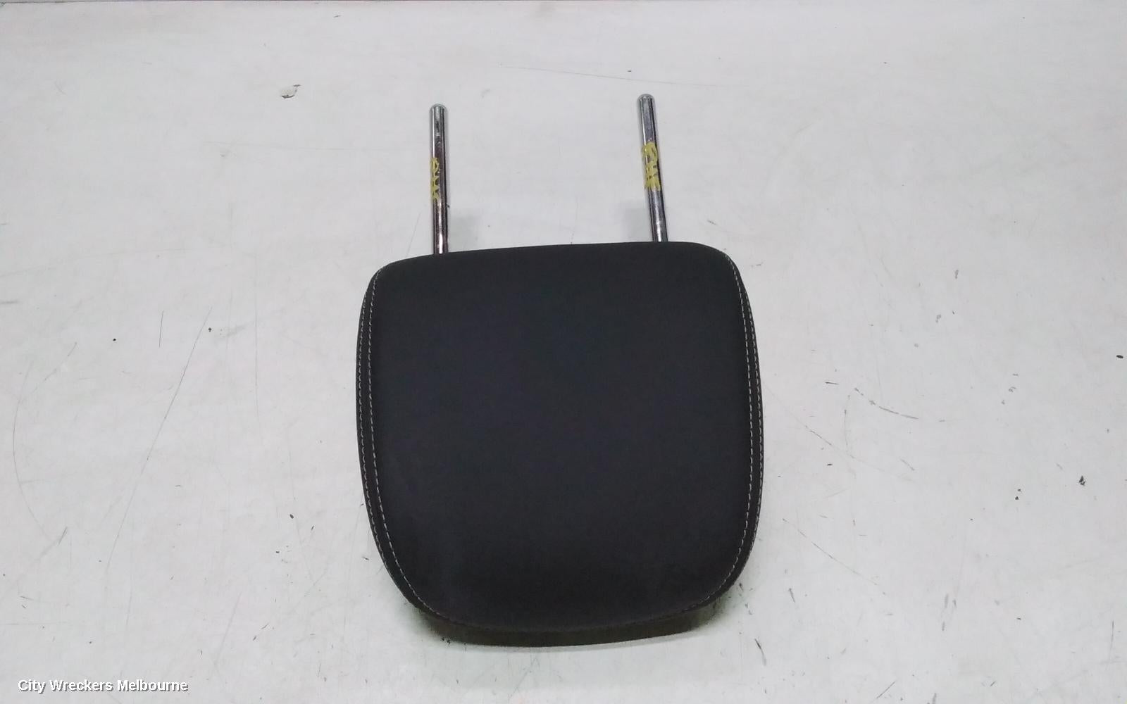 TOYOTA C-HR HEADREST, GEN 1, RH FRONT, 12/2016 - 09/2023 - Image 2