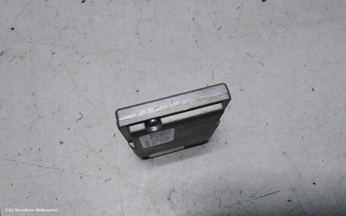 HOLDEN ASTRA REVERSE CAMERA, FRONT CAMERA (WINDSCREEN MOUNTED), BK, 09/2016 - 12/2020 - Image 2