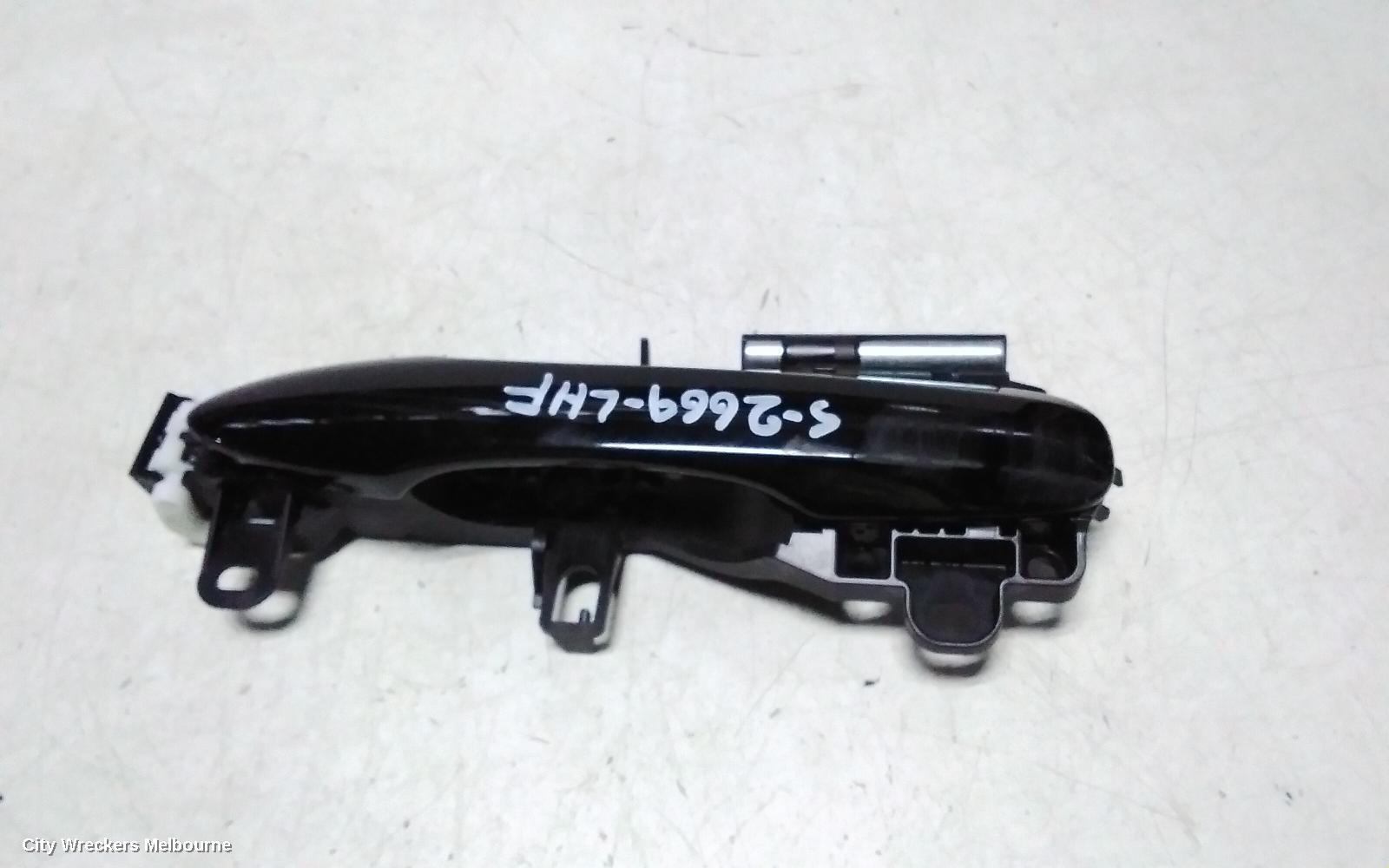 TOYOTA YARIS DOOR HANDLE, LH FRONT, OUTER, NON KEYLESS ENTRY TYPE, XP210 SERIES, 04/2020 ONWARDS - Image 3