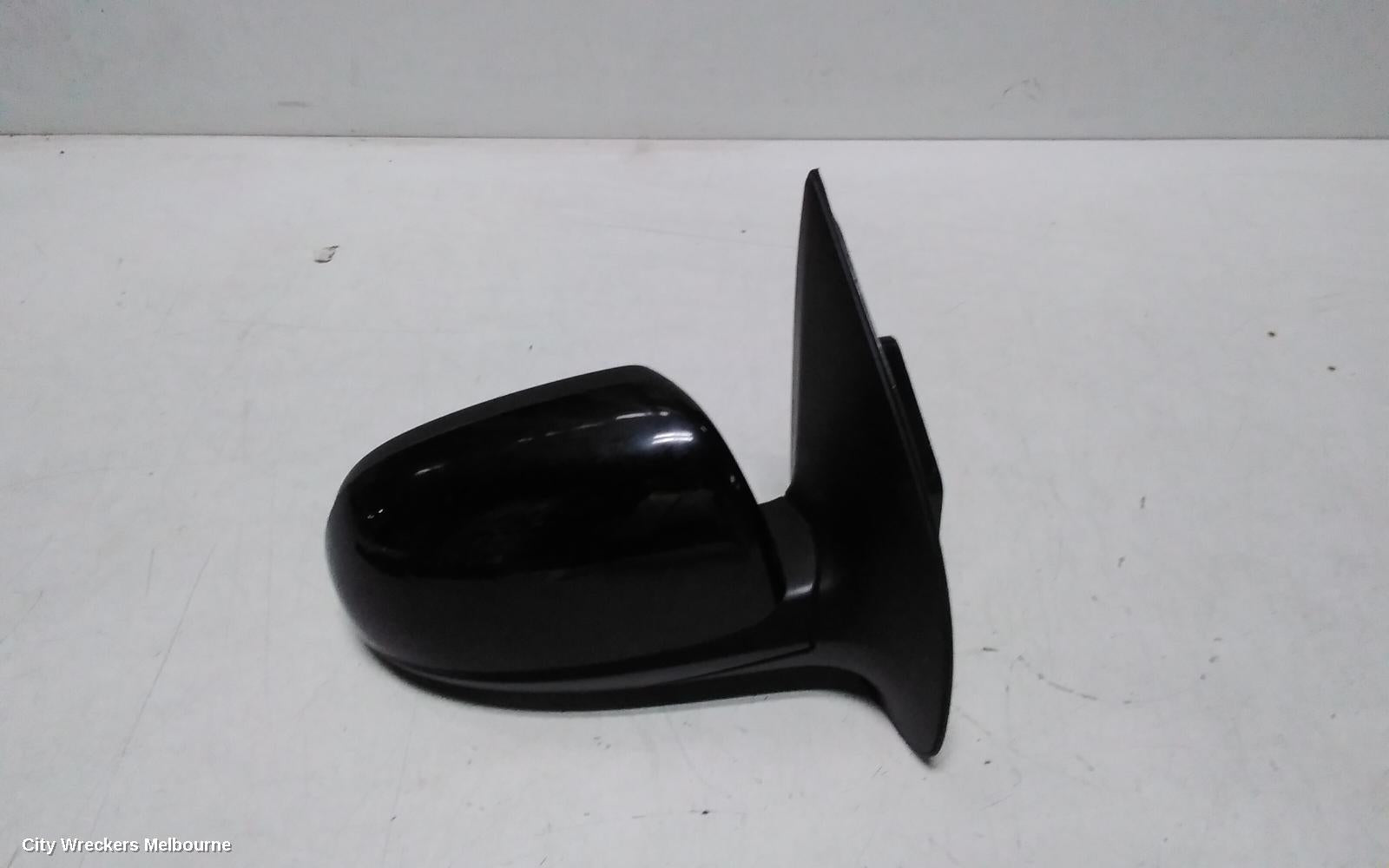 HYUNDAI I20 RIGHT DOOR MIRROR, PB, POWER FOLDING, NON FLASHER TYPE, 04/2010 - 12/2015 - Image 2