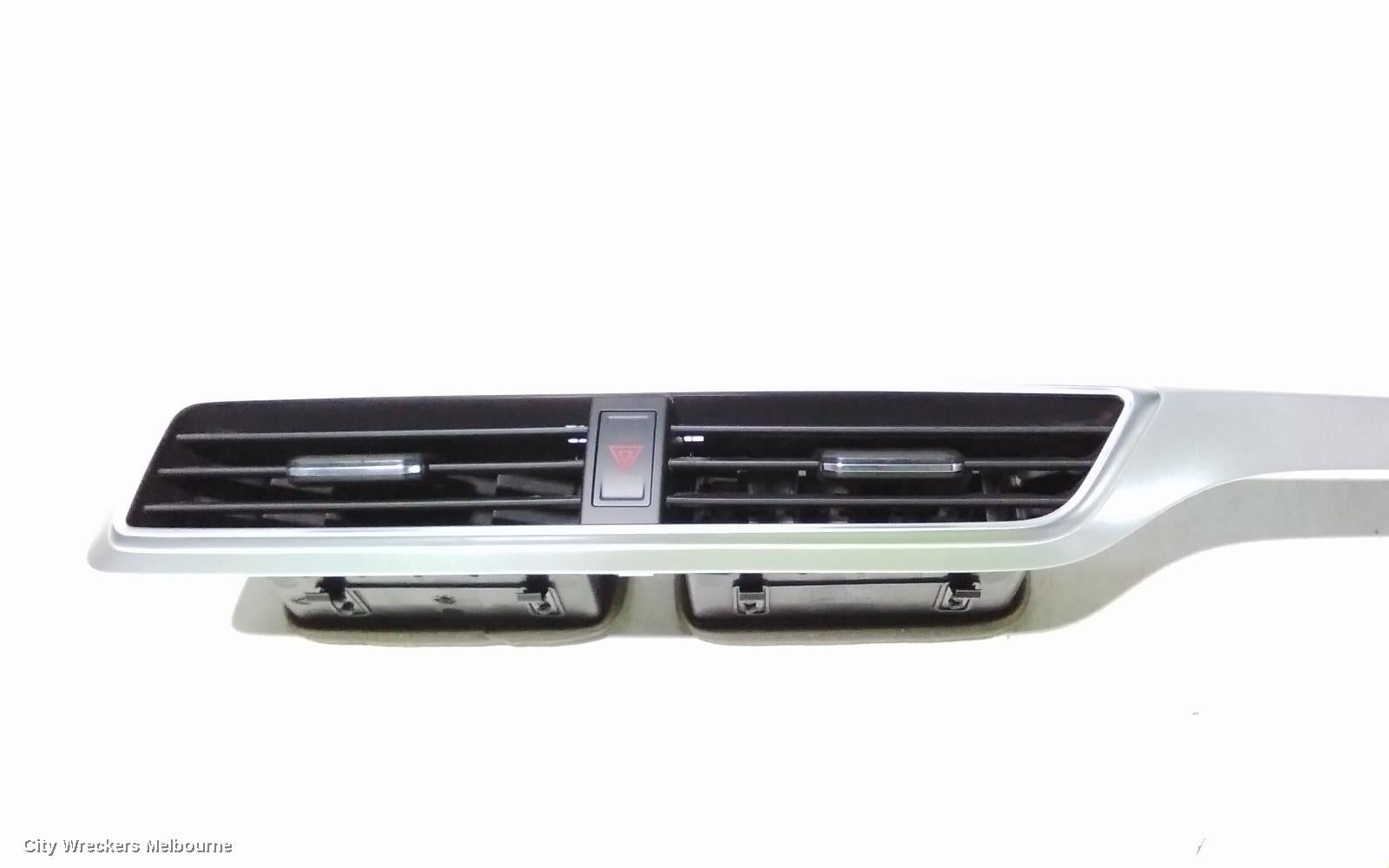 MG ZS, AZS1, 09/2017 - 06/2025, CENTRE AIRVENT: 108655 - Image 3