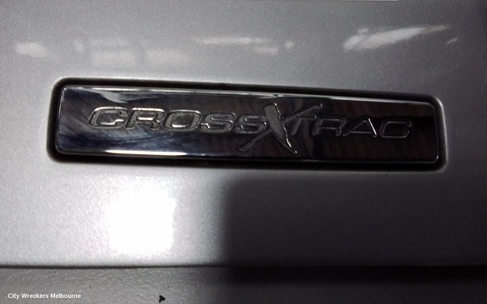 HOLDEN COMMODORE, VZ, 08/2004 - 09/2007, SIDE MOULD LH  ON THE BODY: 63618 - Image 3