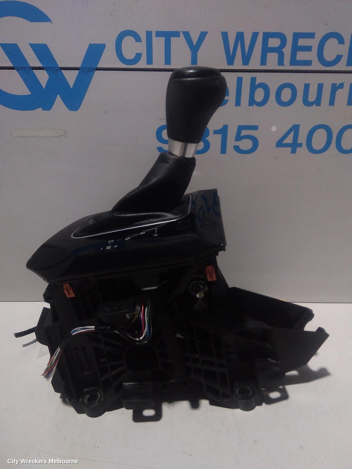 TOYOTA COROLLA GEAR STICK/SHIFTER, AUTO T/M, ZRE182R, 10/2012 - 06/2018 - Image 2