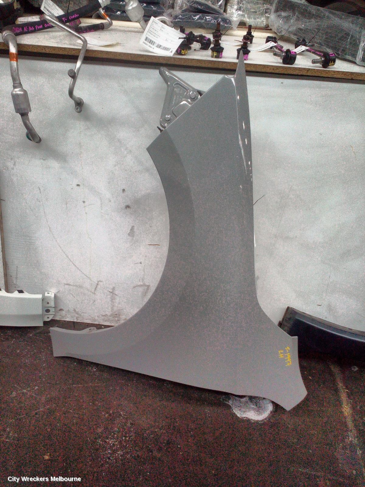 SKODA RAPID LEFT GUARD, NON GUARD FLASHE TYPE, NH, 05/2014 - 12/2020 - Image 1