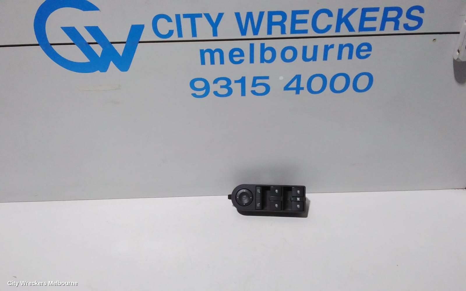 HOLDEN ASTRA PWR DR WIND SWITCH, AH, RH FRONT (MASTER SWITCH), 4 SWITCH TYPE (18 PIN), 10/2004 - 08/2009 - Image 1