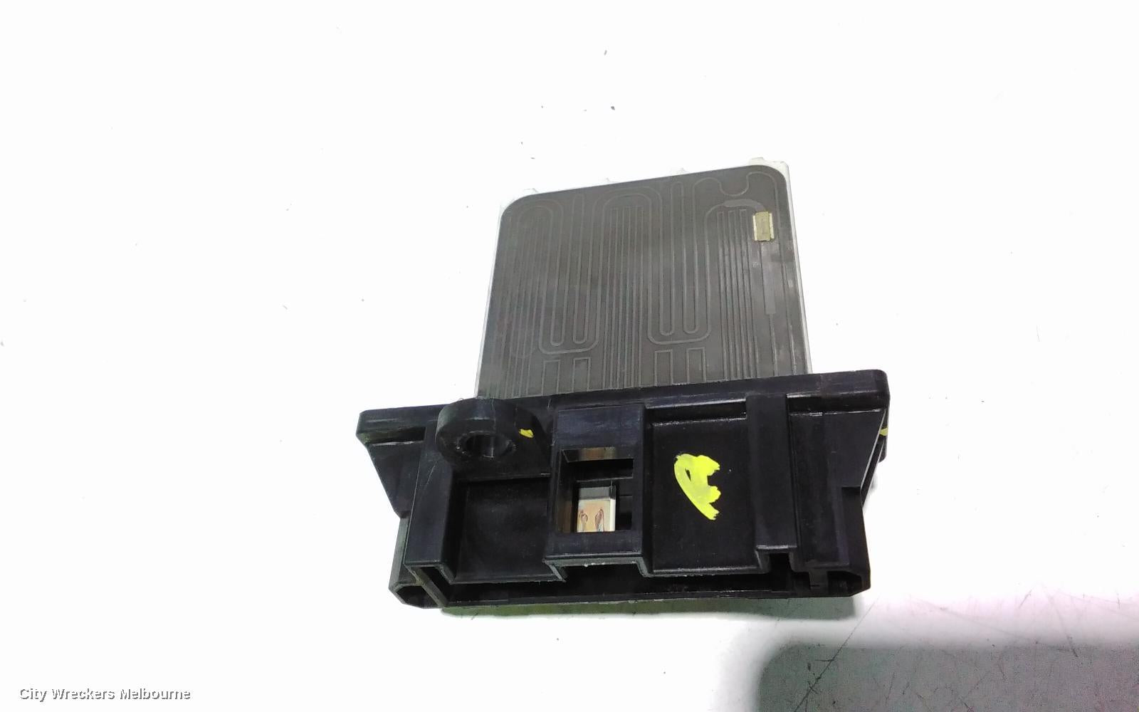 HOLDEN COLORADO FAN SPEED RESISTOR, FLAT CARD TYPE, NON-CLIMATE CONTROL TYPE, RG/RG 7, 01/2012 - 12/2020 - Image 3