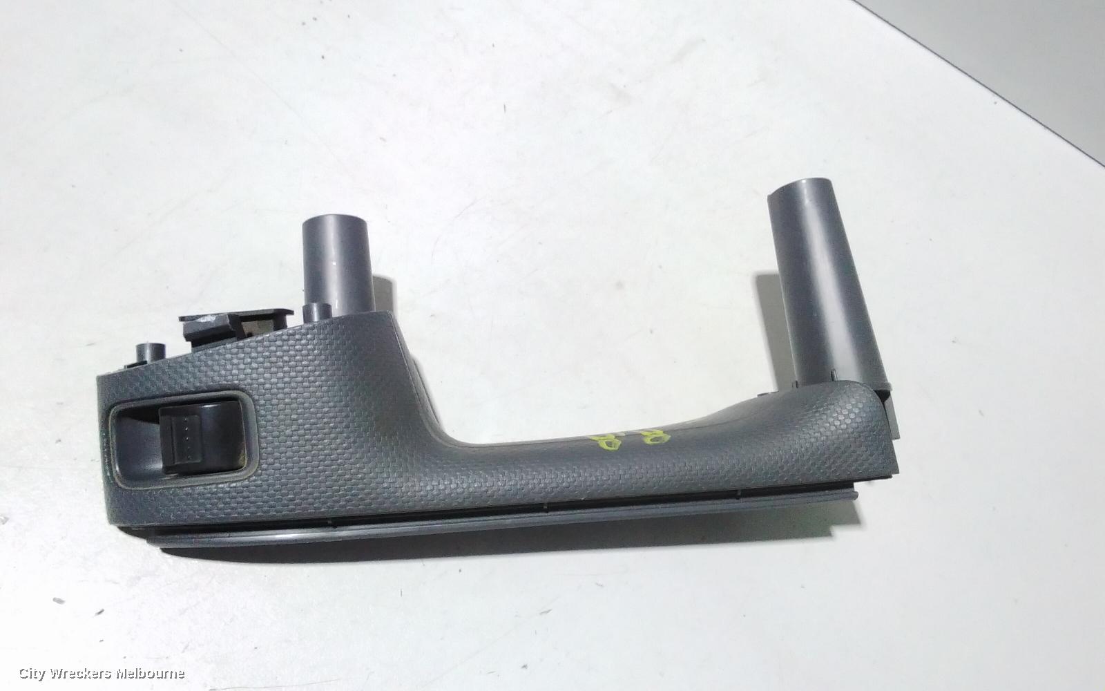 HONDA CIVIC PWR DR WIND SWITCH, RH REAR, 7TH GEN, 11/2000 - 12/2005 - Image 2