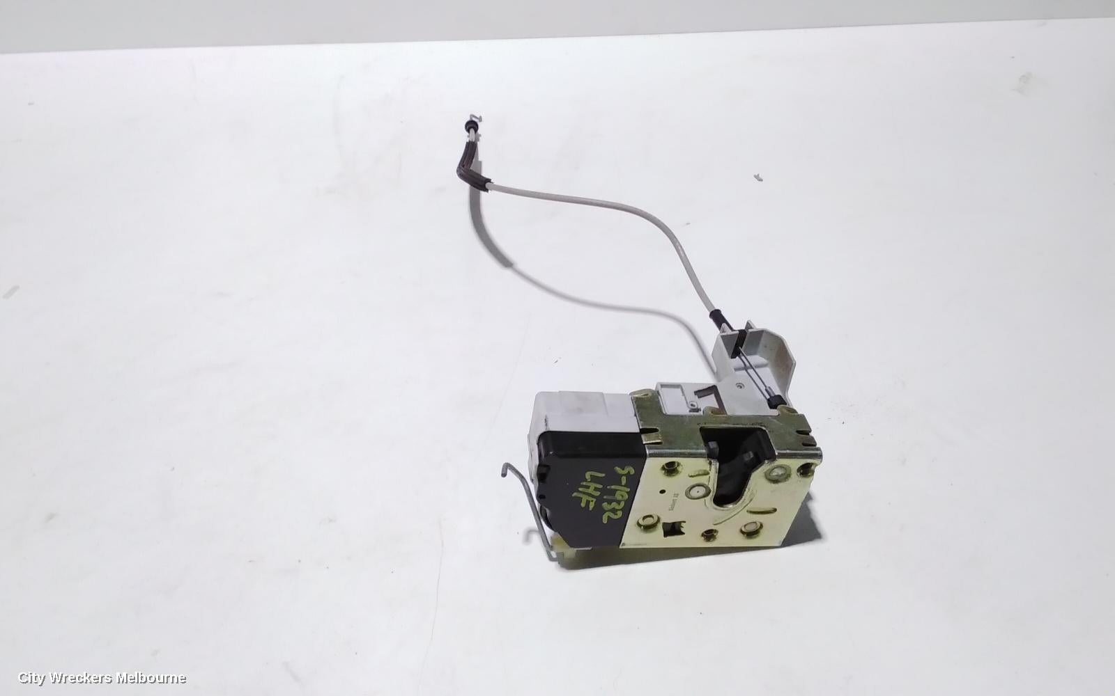 PEUGEOT 307 DOOR/BOOT/GATE LOCK, LEFT FRONT DOOR LOCK, 5DR HATCH/WAGON, T5, 12/2001 - 12/2008 - Image 1