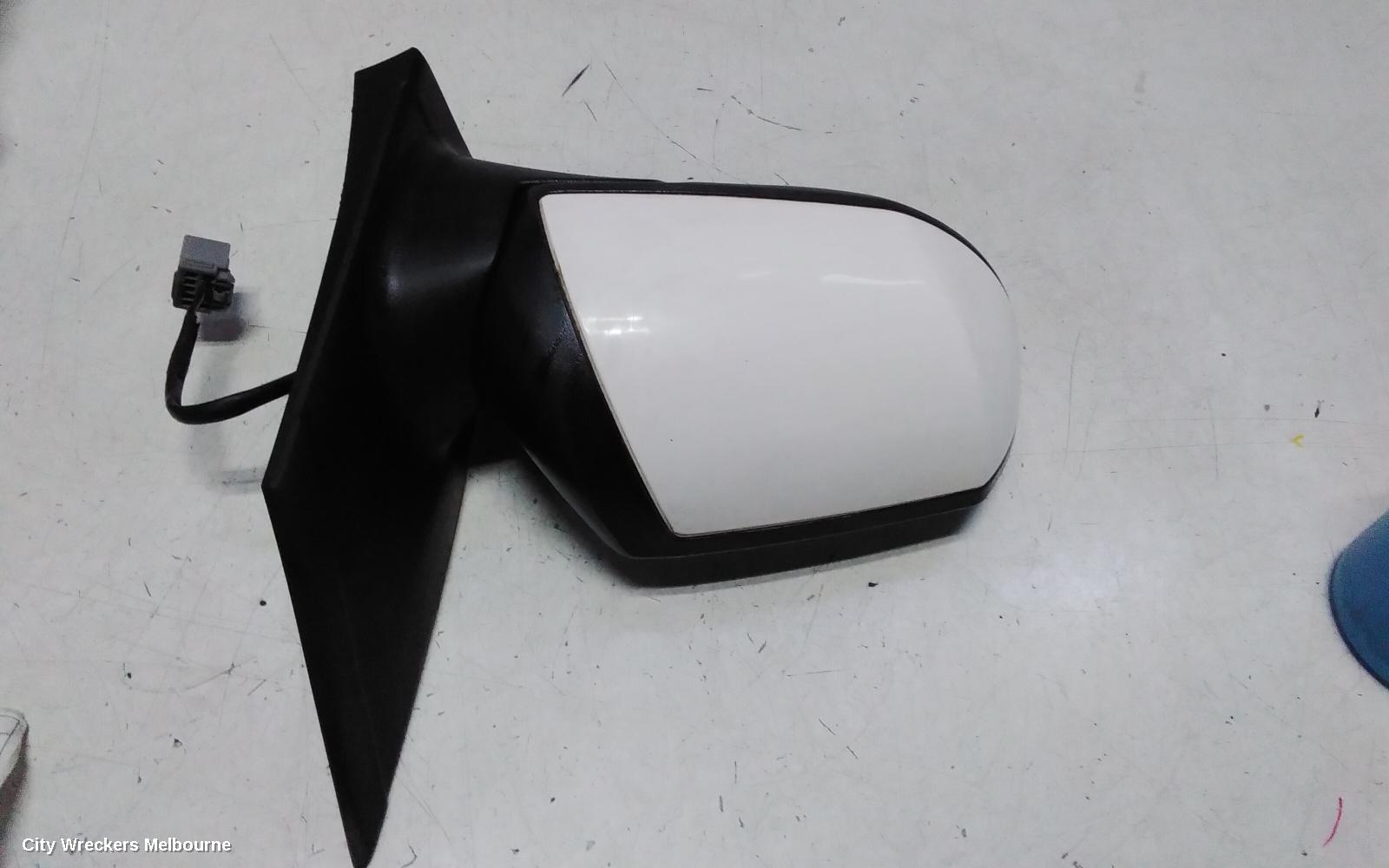 FORD FOCUS RIGHT DOOR MIRROR, LS, MANUAL, 06/2005 - 05/2007 - Image 3