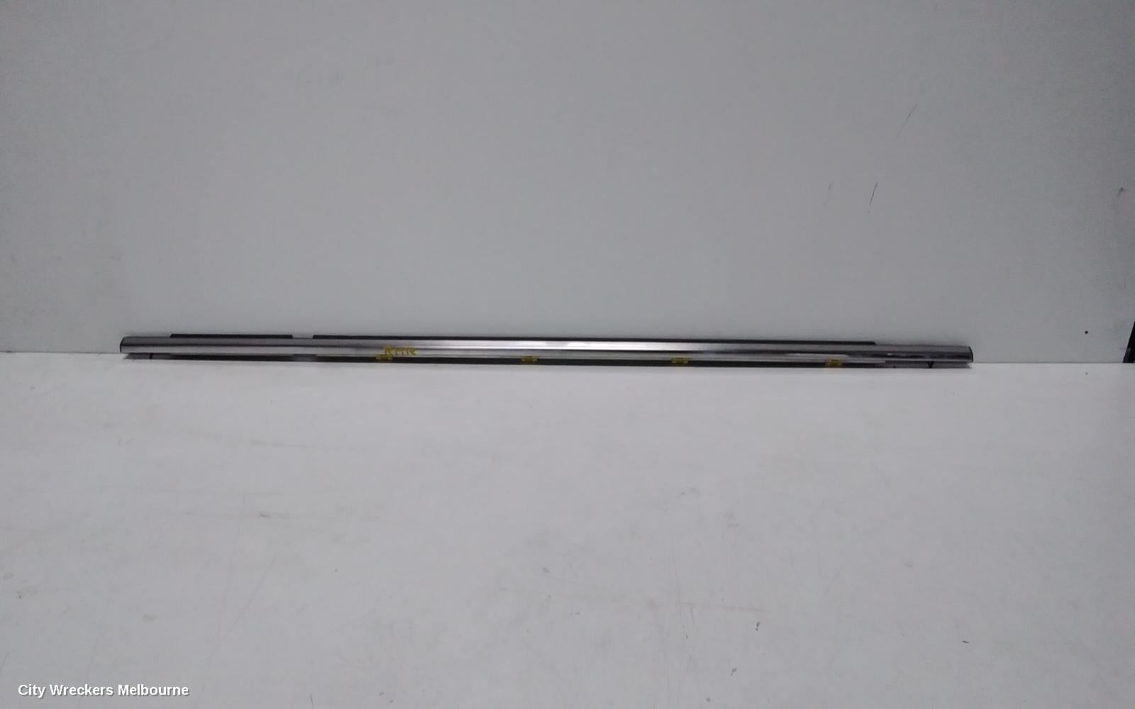 TOYOTA KLUGER DOOR MOULD, RHR CHROOM MOULD: 112135, RIGHT REAR DOOR MOULDING, XU70 SERIES, 03/2021 ONWARDS - Image 1