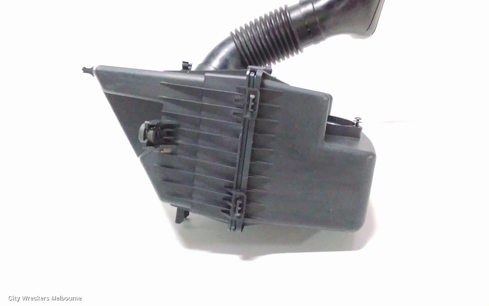 VOLKSWAGEN AMAROK AIR CLEANER/BOX, AIR CLEANER, 2.0, DIESEL, 2H, 10/2010 - 09/2022 - Image 2