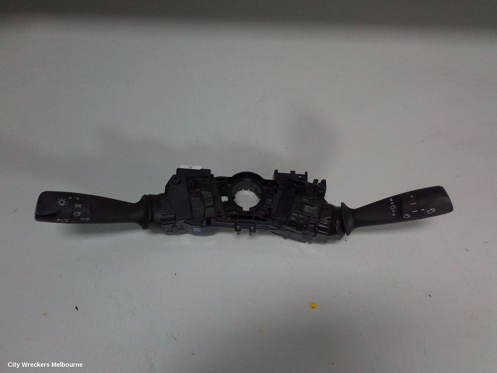 TOYOTA HIACE COMBINATION SWITCH, FLASHER SWITCH, TRH/KDH, 03/2014 - 04/2019 - Image 1