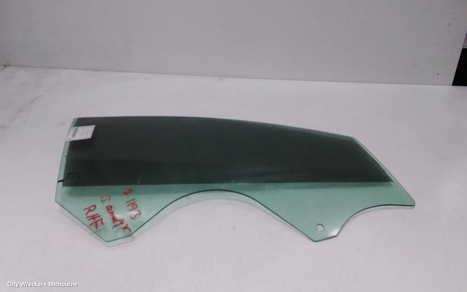 HOLDEN COMMODORE RIGHT FRONT DOOR WINDOW, ZB, 10/2017 - 12/2020 - Image 2