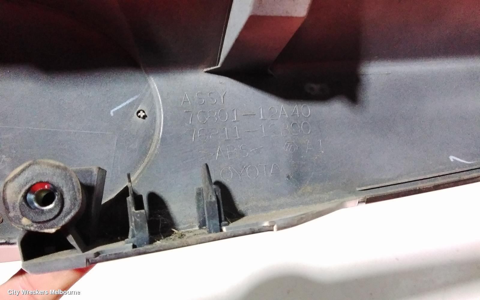 TOYOTA COROLLA REAR GARNISH, TAILGATE GARNISH (CENTRE), ZRE182R, HATCH, 10/2012 - 03/2015 - Image 3