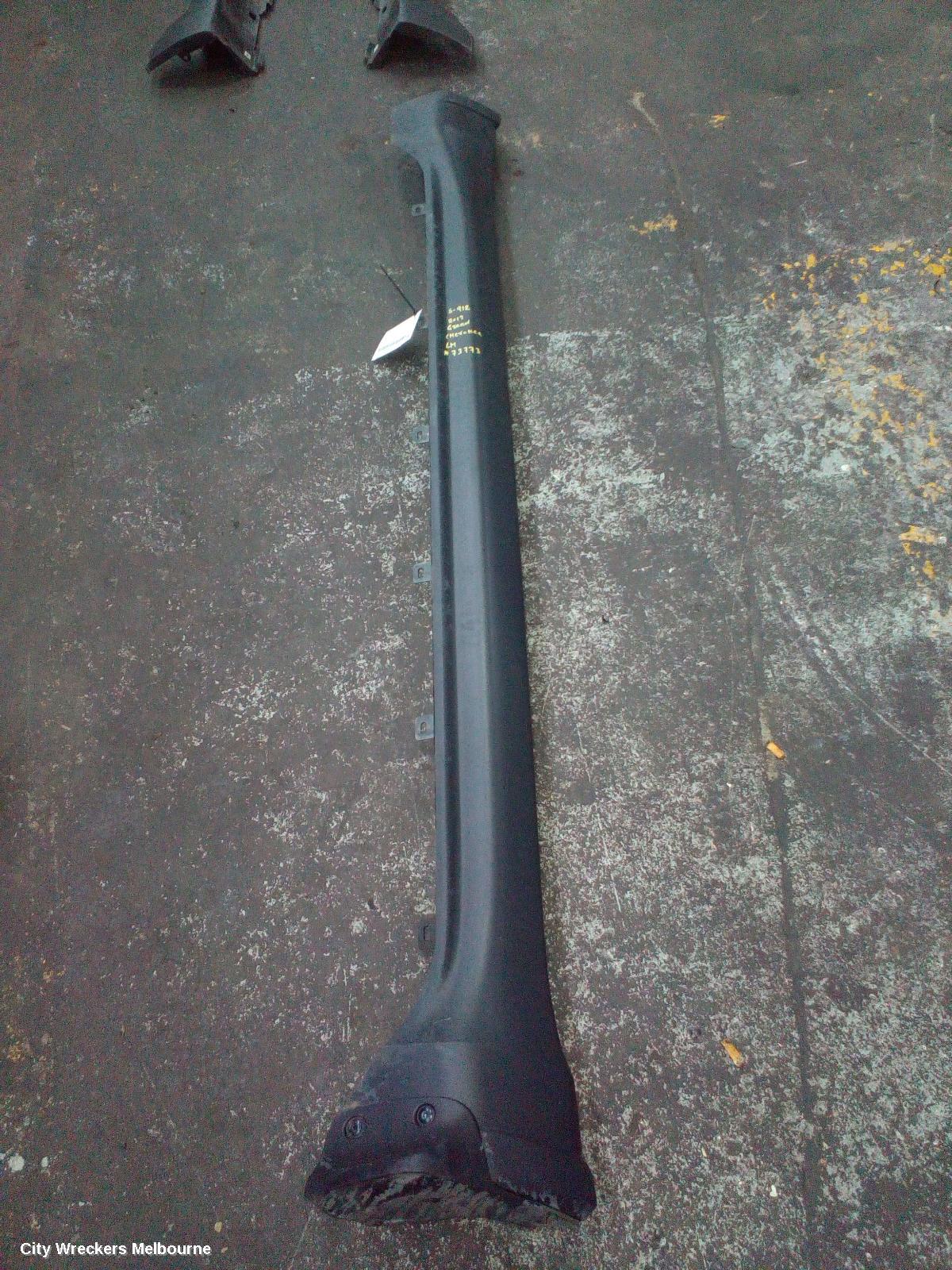 JEEP GRANDCHEROKEE SIDE STEP/SKIRT, WK, SIDE SKIRT, LH SIDE, 10/2010 ONWARDS - Image 1