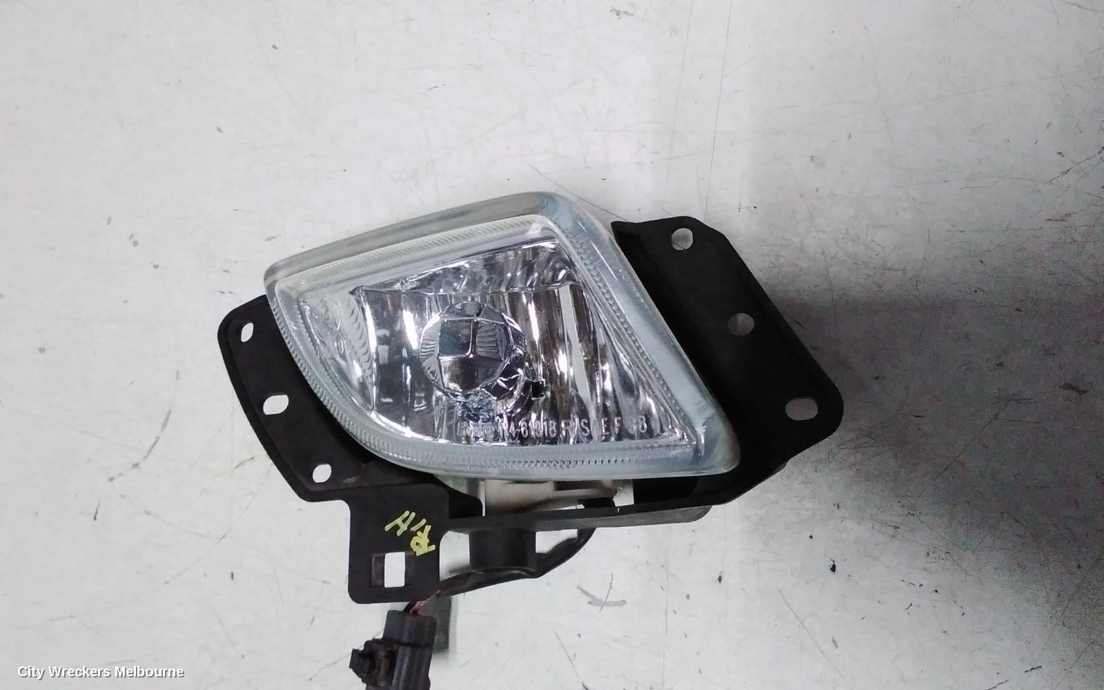 MAZDA 626 RIGHT INDICATOR/FOG/SIDE, BUMPER FOGLAMP, GF, SEDAN/HATCH, 08/1997 - 08/2002 - Image 3