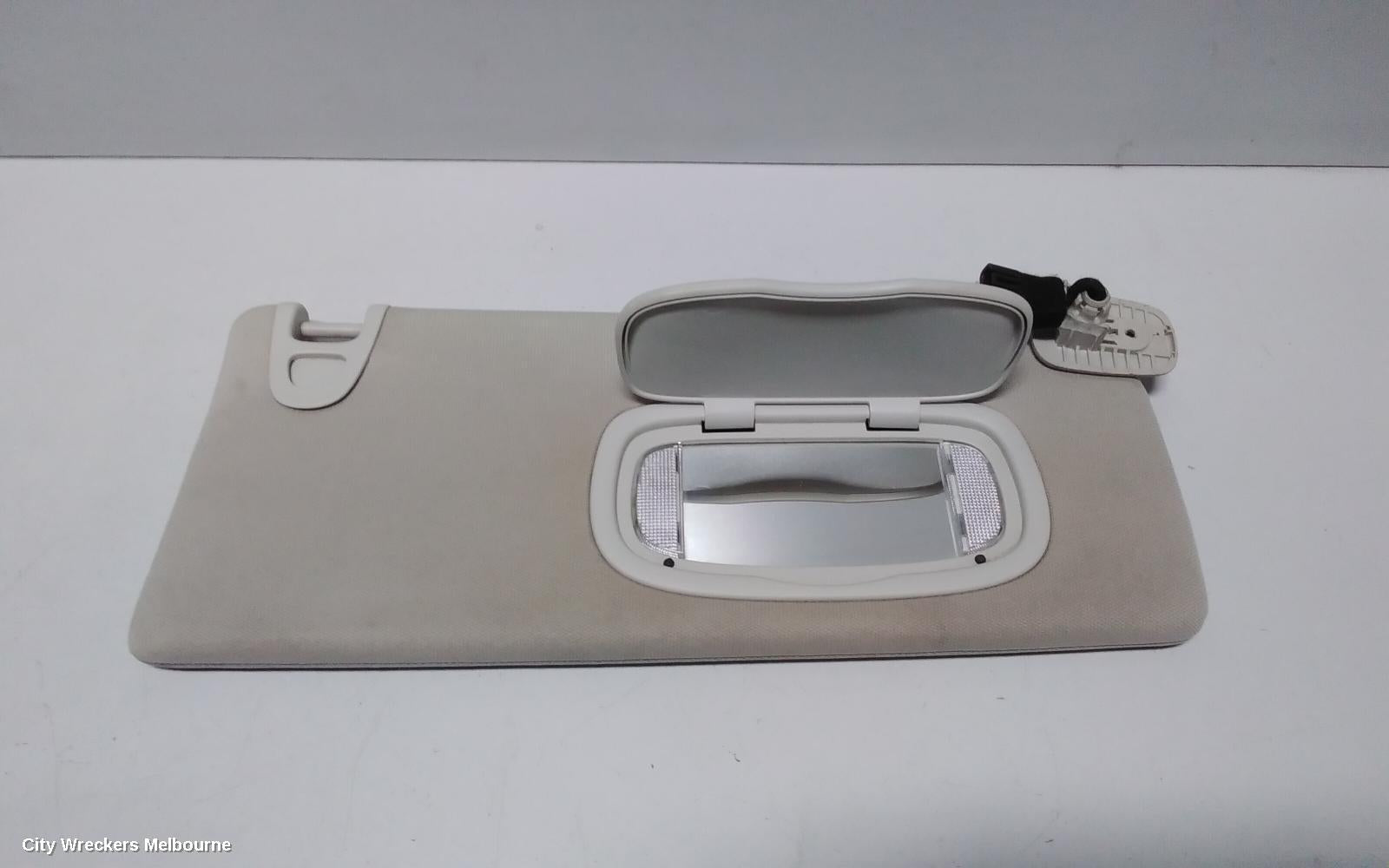 JEEP CHEROKEE SUNVISOR, KL, RH SIDE, 02/2014 ONWARDS - Image 2