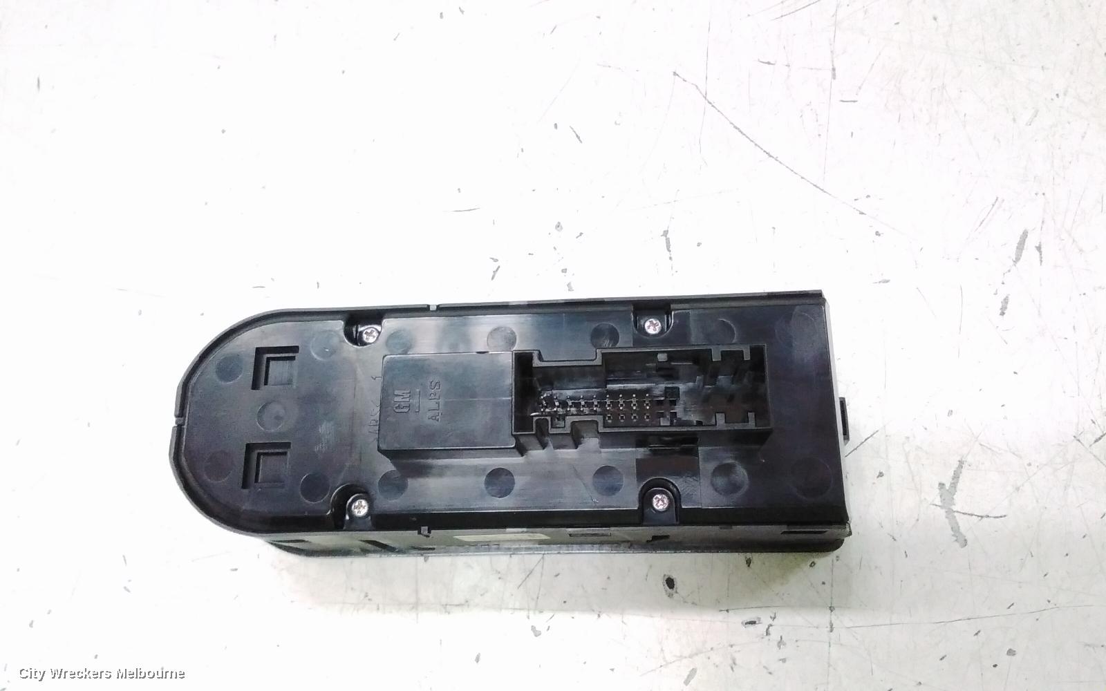 HOLDEN ASTRA PWR DR WIND SWITCH, AH, RH FRONT (MASTER SWITCH), 4 SWITCH TYPE (18 PIN), 10/2004 - 08/2009 - Image 3