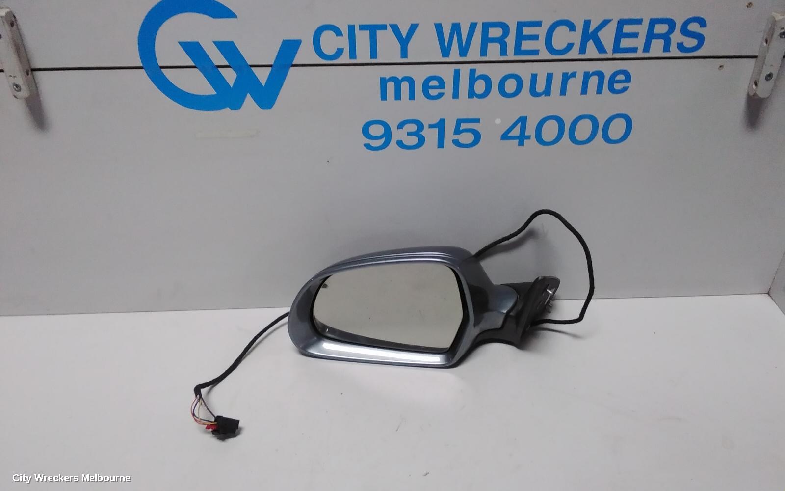 SKODA OCTAVIA LEFT DOOR MIRROR, 1Z, ELEGANCE/SCOUT, MANUAL FOLD, W/ SURROUND LIGHT TYPE (6XD), 02/2009 - 10/2013 - Image 1