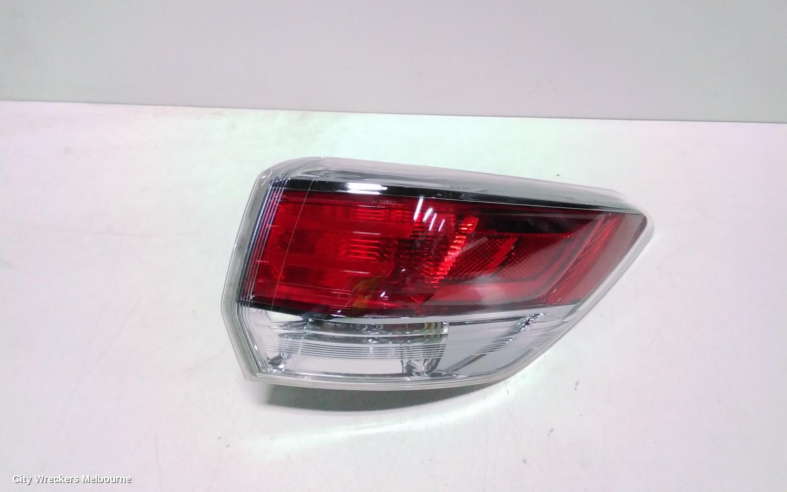 TOYOTA KLUGER RIGHT TAILLIGHT, GSU50/GSU55, 12/2013 - 02/2021 - Image 1