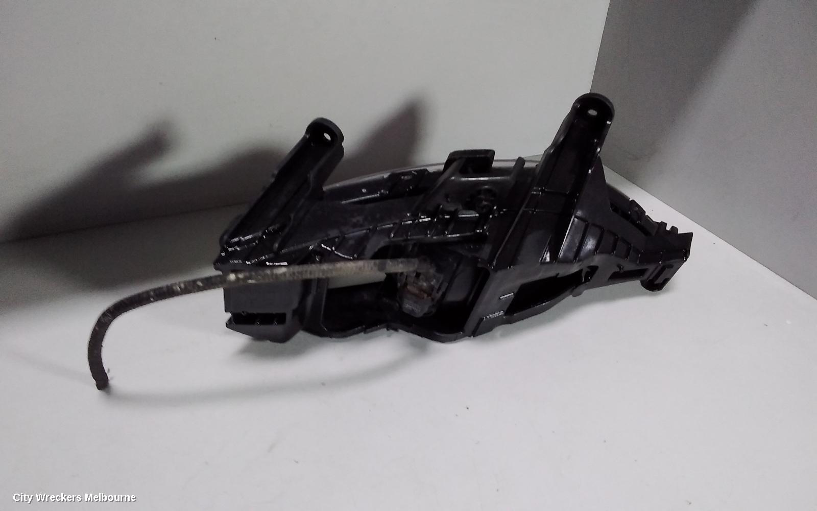 HYUNDAI I45 RIGHT INDICATOR/FOG/SIDE, BUMPER FOGLAMP, YF, 02/2010 - 05/2013 (AUS ONLY) - Image 2
