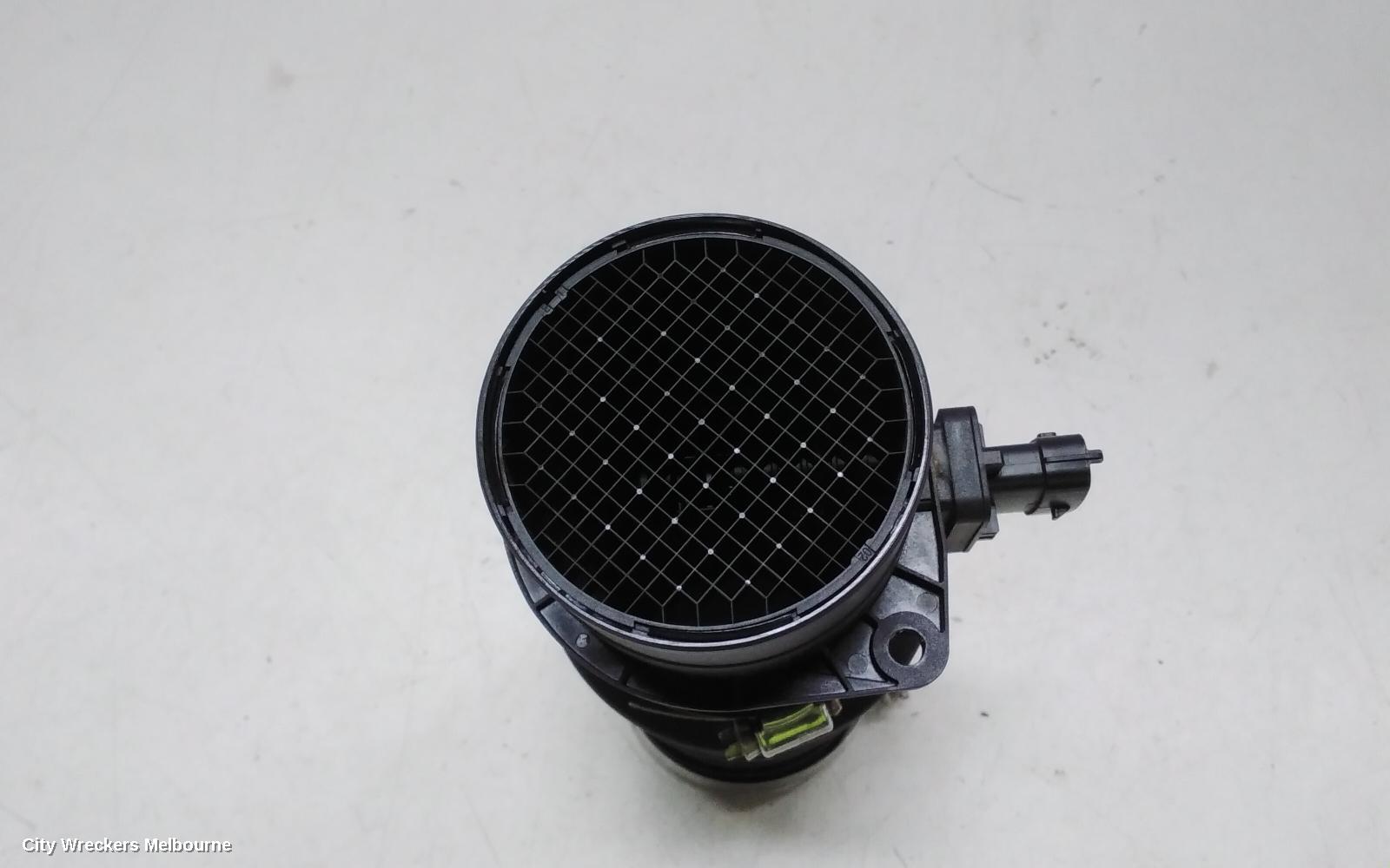 VOLKSWAGEN AMAROK AIR FLOW METER, 2.0, DIESEL, 2H, 10/2010 - 09/2022 - Image 3