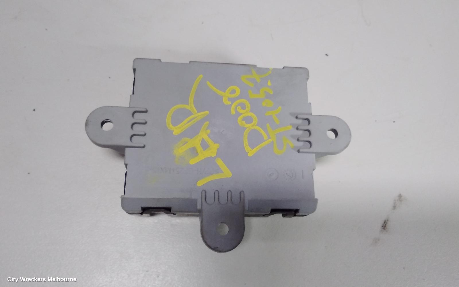 LAND ROVER RANGEROVER EVOQUE, L538, 11/2011 - 01/2019, DOOR CONTROL MODULE LR  LEFT REAR: 60342 - Image 3