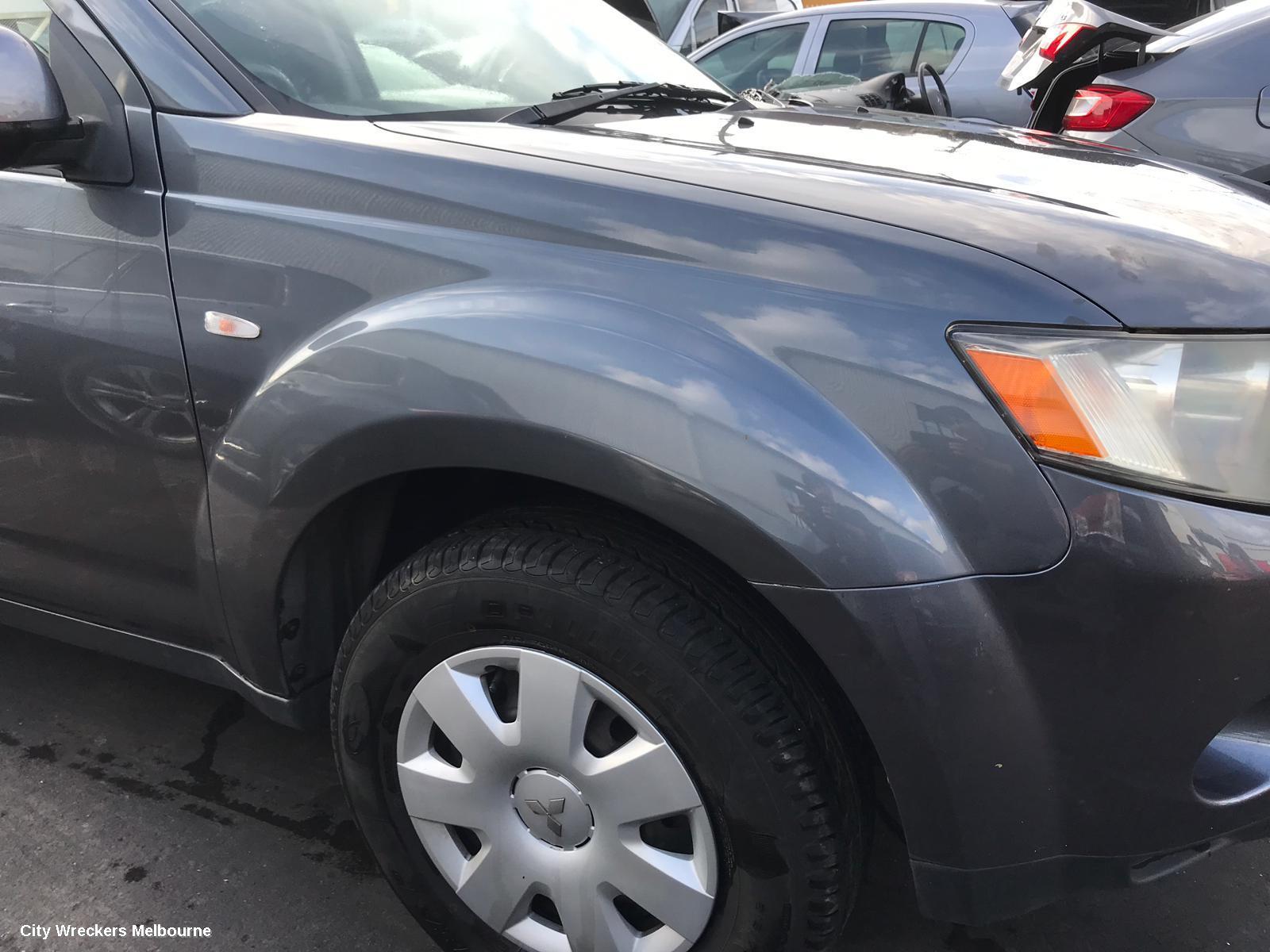MITSUBISHI OUTLANDER LEFT DRIVESHAFT, FRONT, AUTO T/M TYPE, 2.4, 2WD/4WD, ZG-ZH, 11/2006 - 10/2012 - Image 3